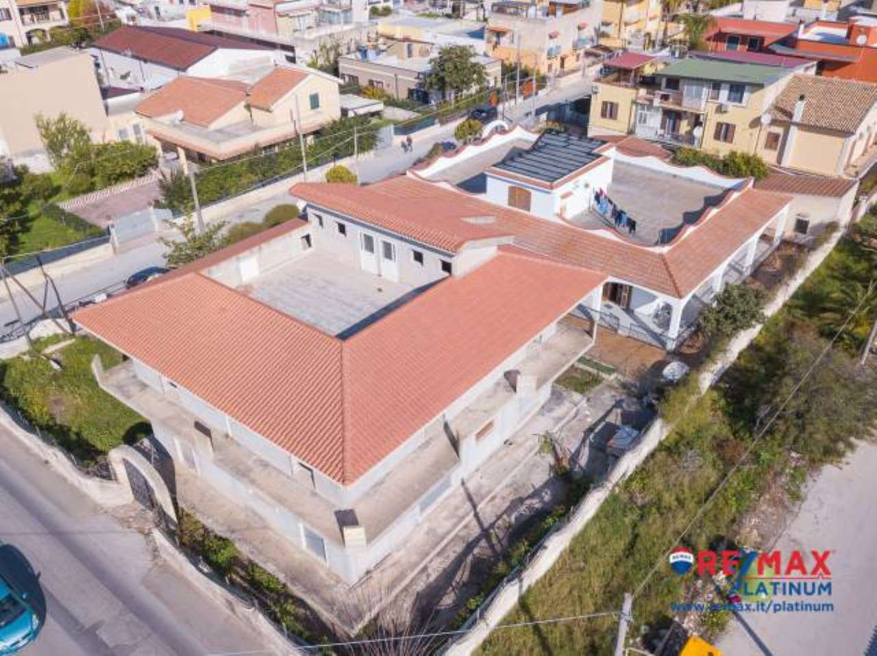 Villa SIRACUSA vendita   Epipoli angolo via monti peloritani, s.n. Remax Platinum 3