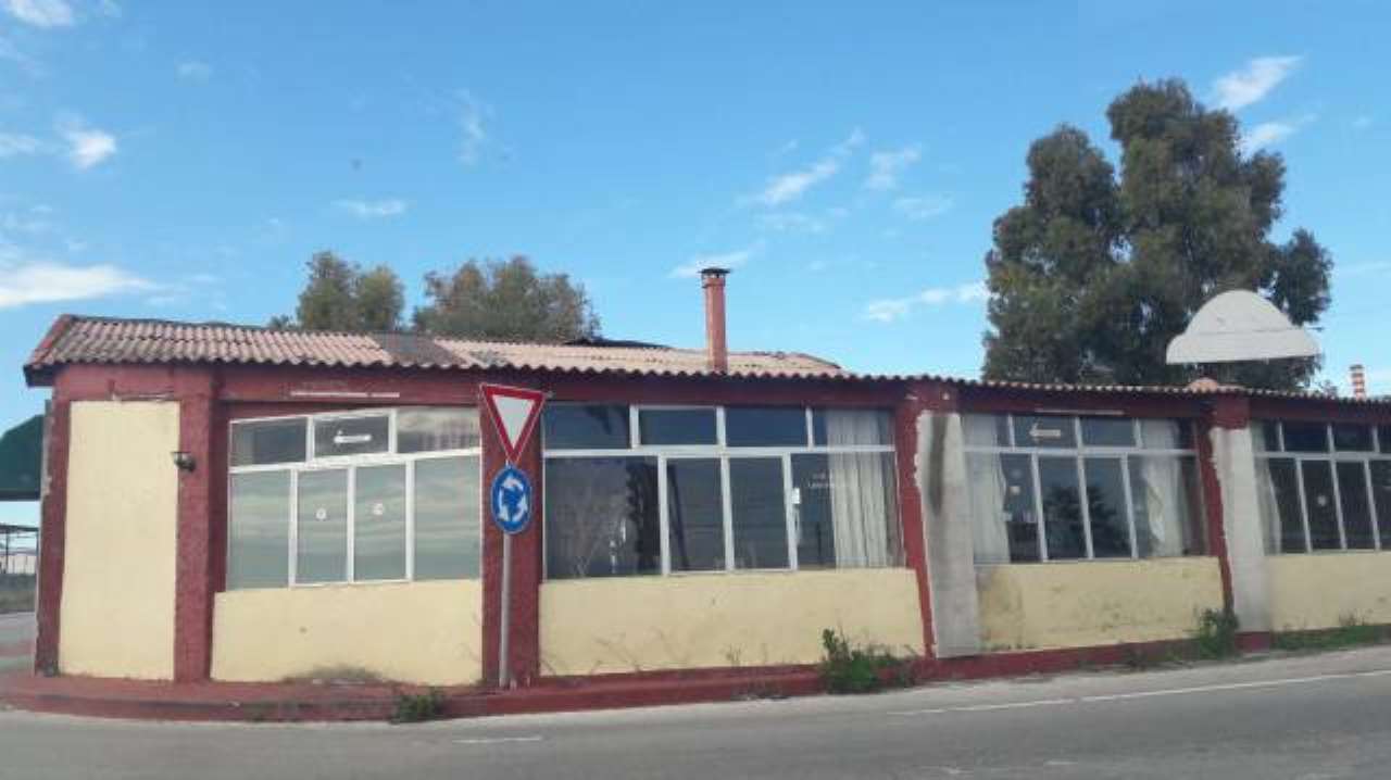 Negozio - Loc.Com. SIRACUSA vendita   edoardo garrone, 101 Remax Platinum 3