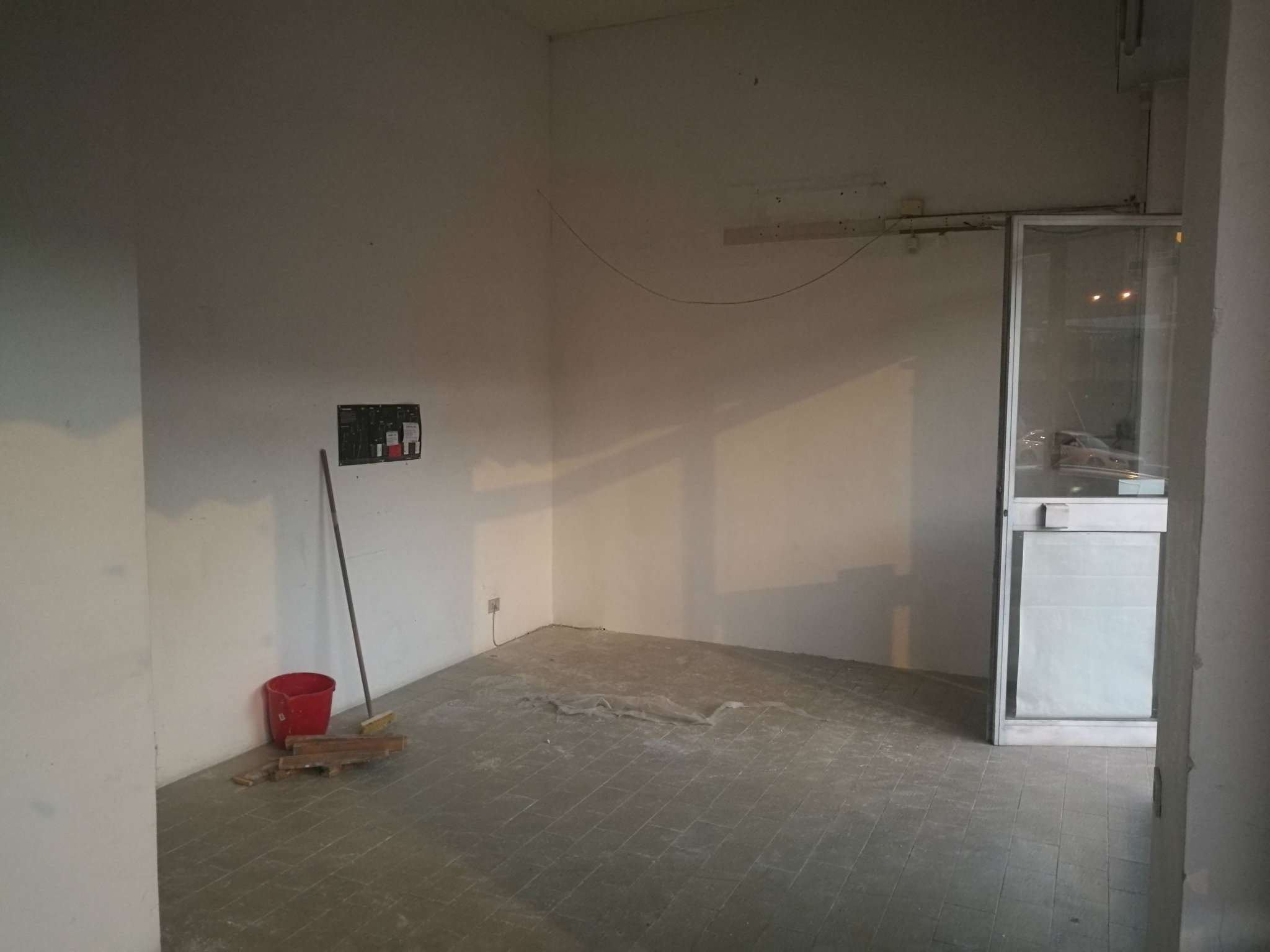Negozio - Loc.Com. SIRACUSA vendita   Teracati Remax Platinum 3