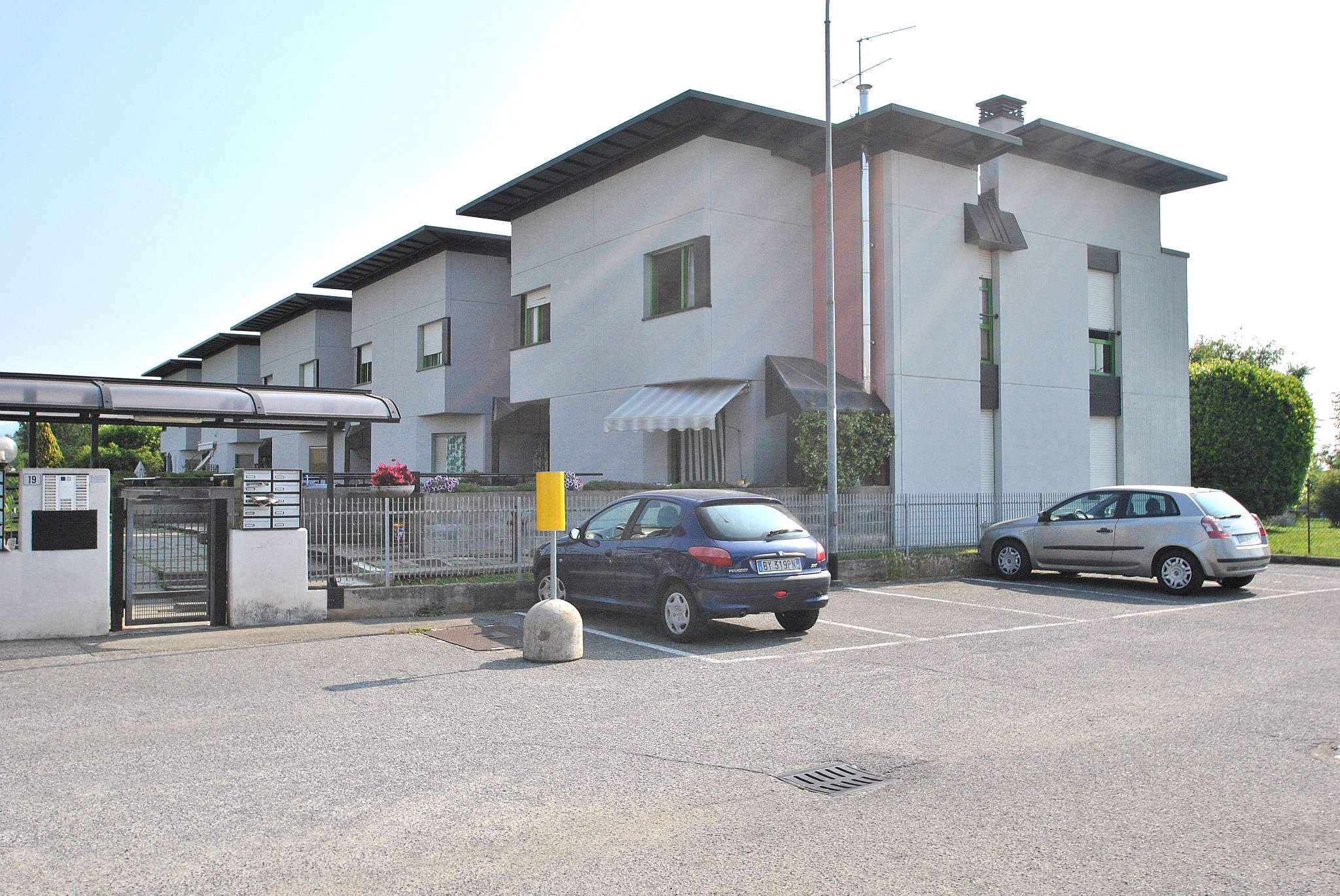 Villa Affiancata - Schiera CASATENOVO vendita   San Biagio Puntocasa Vimercate sas di Pirola Marco & C.