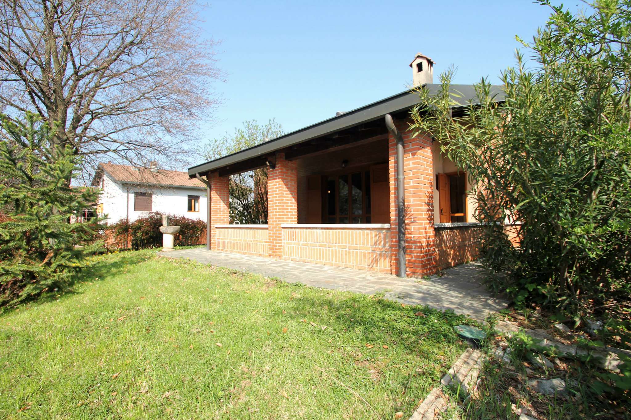 Villa VIMERCATE vendita   Pacinotti Puntocasa Vimercate sas di Pirola Marco & C.