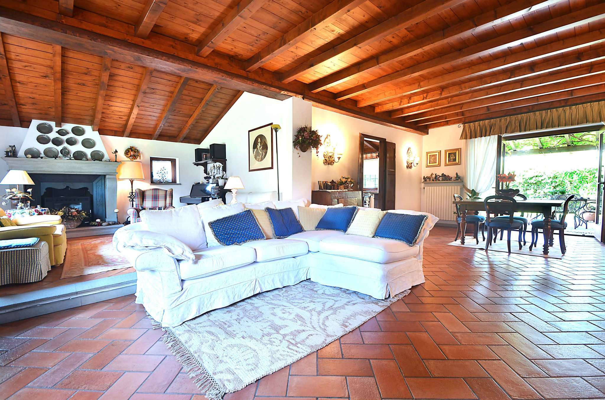 Villa VIMERCATE vendita   Meucci Puntocasa Vimercate sas di Pirola Marco & C.