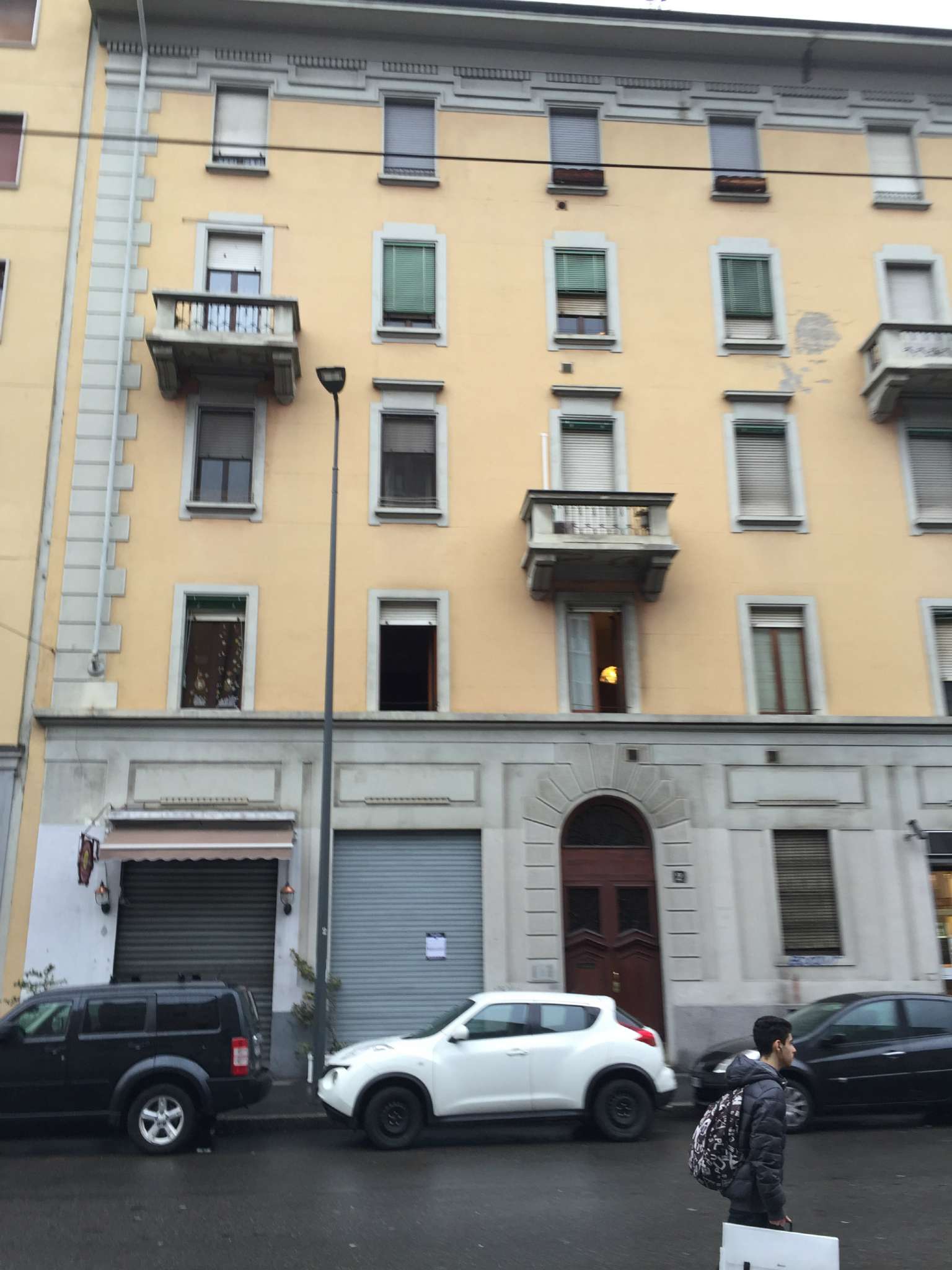 Negozio - Loc.Com. MILANO vendita  CERTOSA pompeo castelli La Casa -MILANO WASHINGTON-Immobiliare Washington di Massimiliano Lettieri