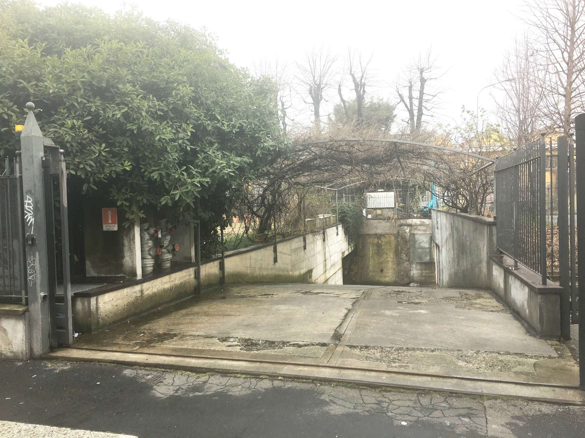 Box auto - Posto auto MILANO vendita  BOCCONI  La Casa -MILANO WASHINGTON-Immobiliare Washington di Massimiliano Lettieri