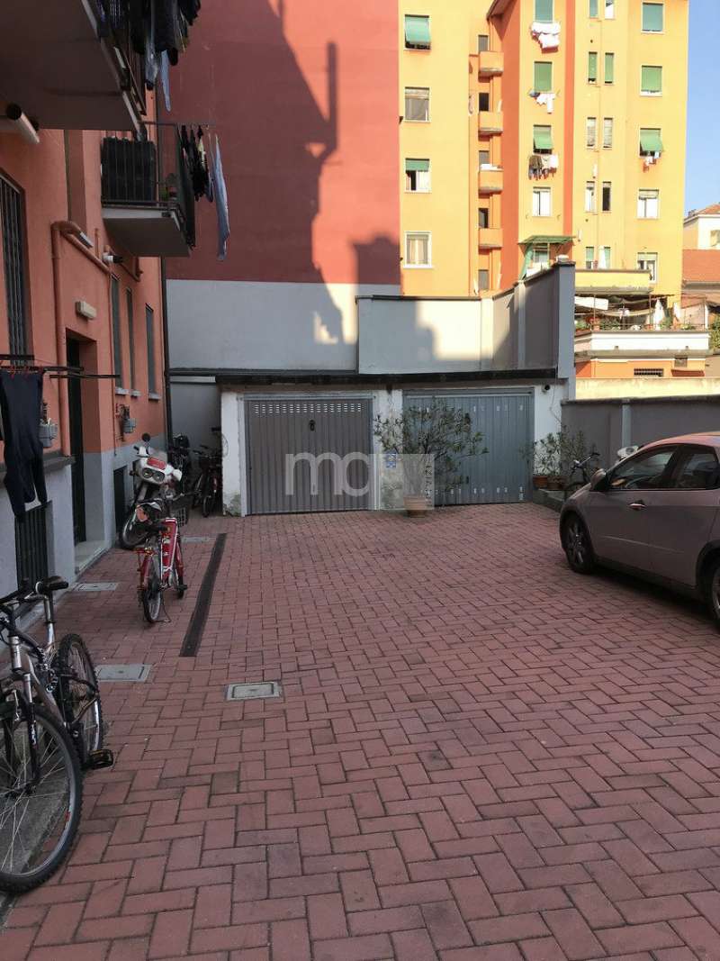 Box auto - Posto auto MILANO vendita  CORVETTO  mqservizi