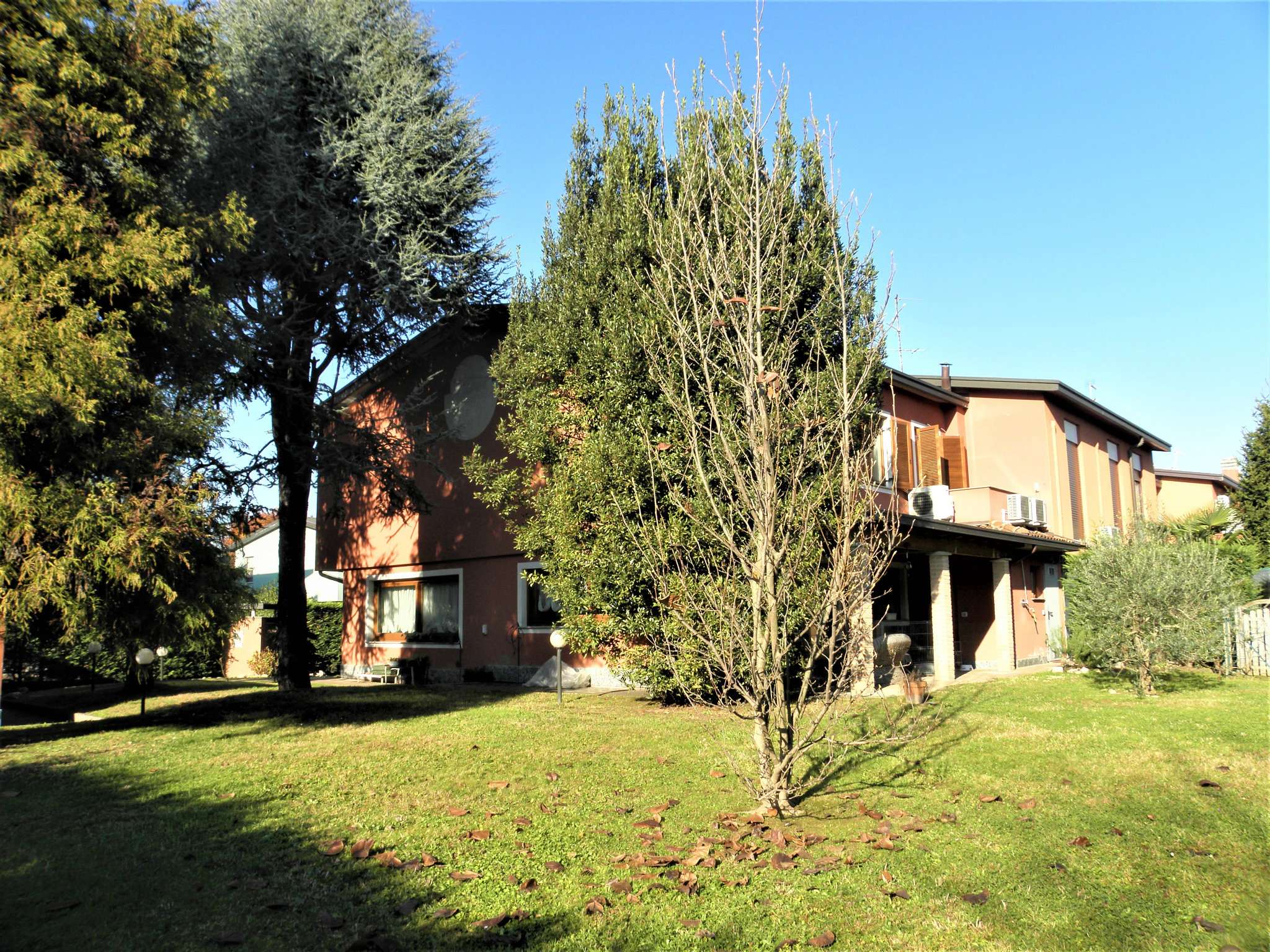 Villa Affiancata - Schiera CONCOREZZO vendita   Don Primo Mazzolari Puntocasa Concorezzo sas di Alessandro Motta & C.