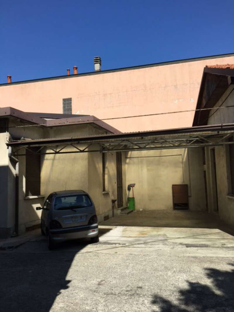 Villa Trifamiliare BRUGHERIO vendita   Via della Vittoria COSTA L' AMICO IMMOBILIARE