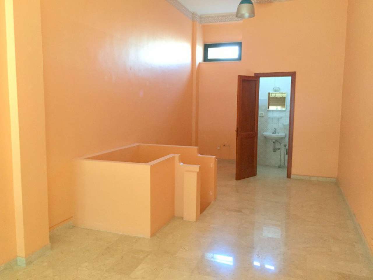 Negozio - Loc.Com. LECCE vendita   Papatodero Lecce Casa