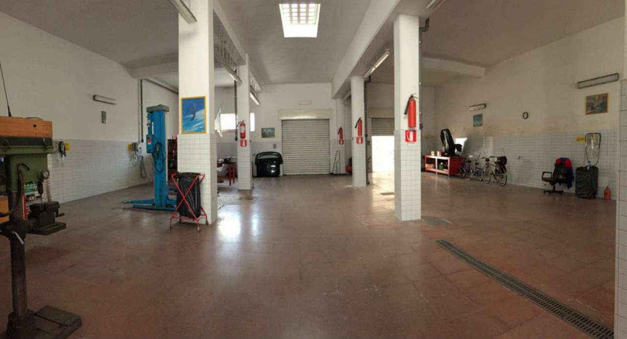 Negozio - Loc.Com. LECCE vendita   Presta Lecce Casa