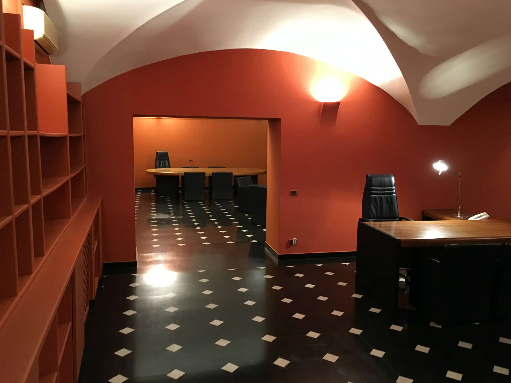 Negozio - Loc.Com. GENOVA vendita    Magnani & Bernardotti Immobiliare s.n.c.