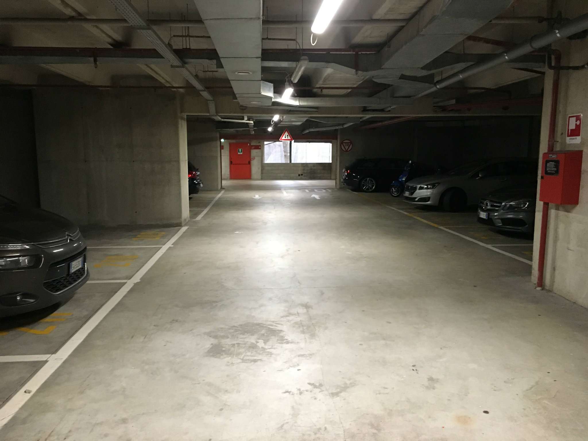 Box auto - Posto auto GENOVA vendita  FOCE  Magnani & Bernardotti Immobiliare s.n.c.