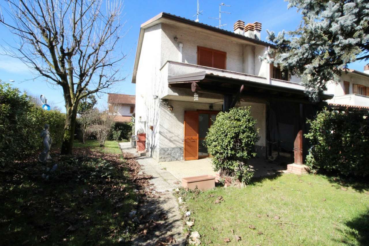 Villa Bifamiliare ORNAGO vendita   pascoli RG Casa Immobiliare sas