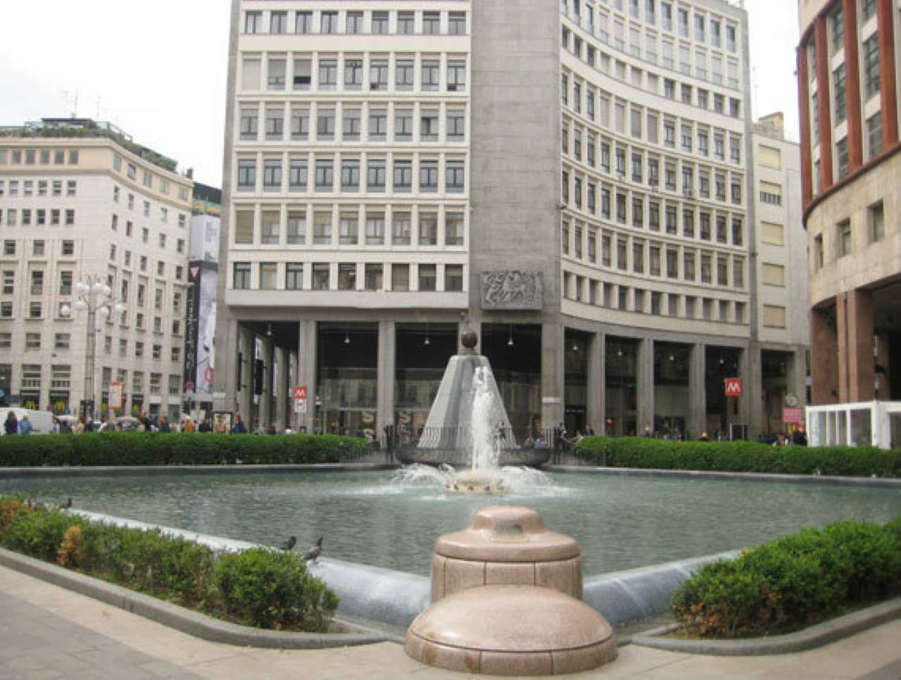 Negozio - Loc.Com. MILANO affitto  CENTRO STORICO San Babila Duomo Case