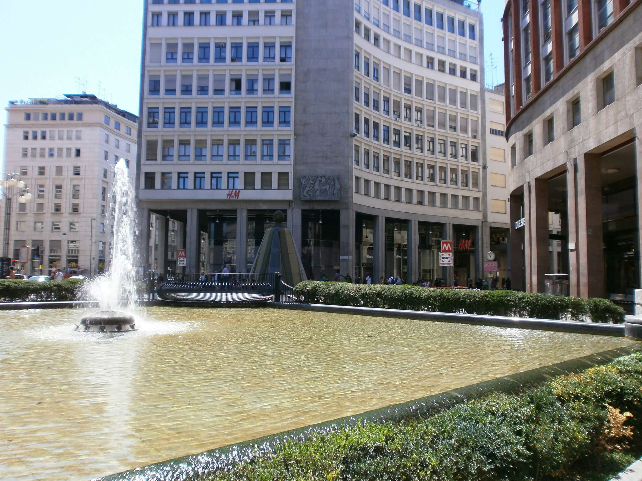 Negozio - Loc.Com. MILANO affitto  CENTRO STORICO San Babila Duomo Case