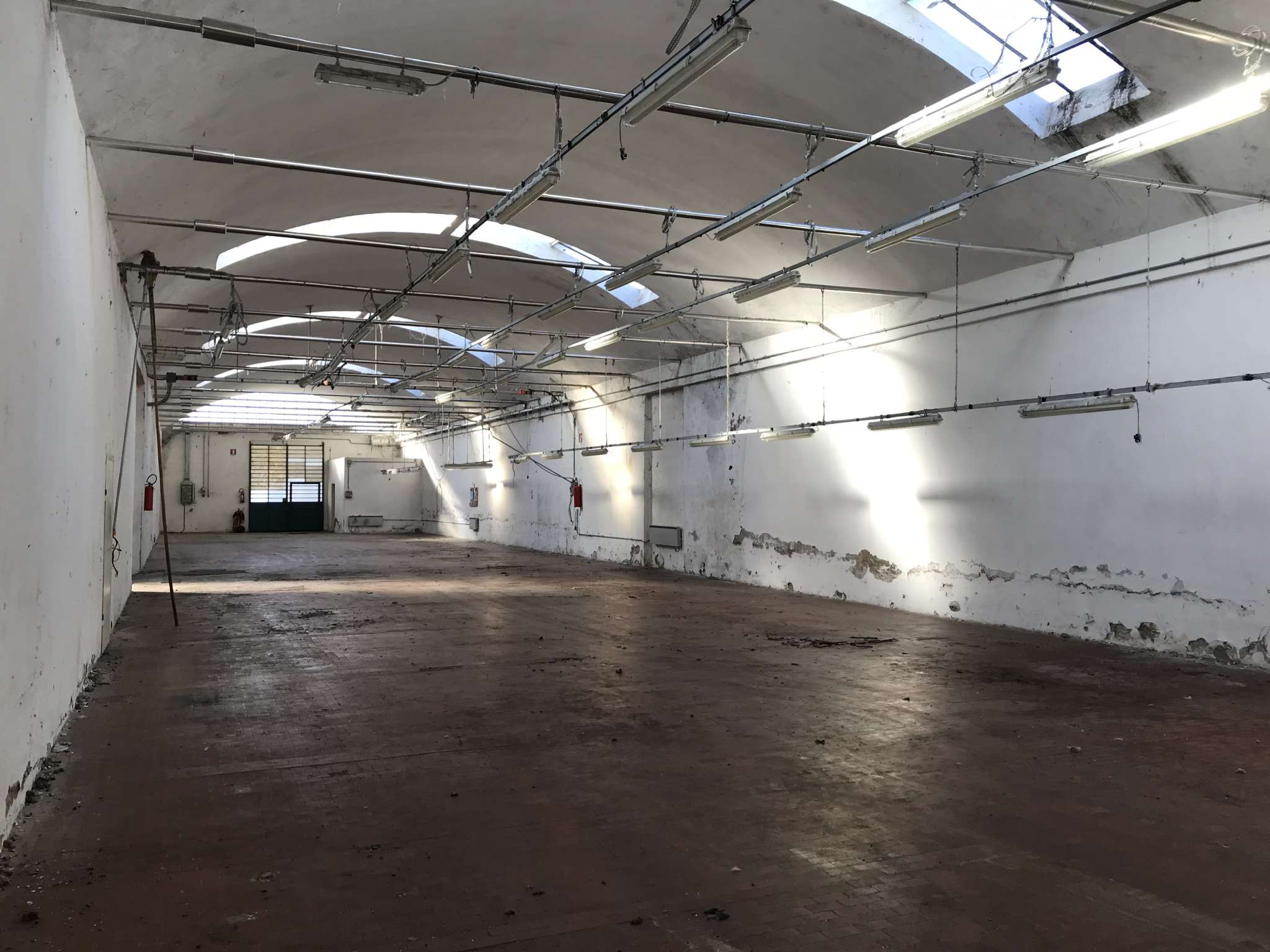 Capannoni (Tutti) PRATO vendita  PAPERINO Dell'alloro Studio Immobiliare Bresci