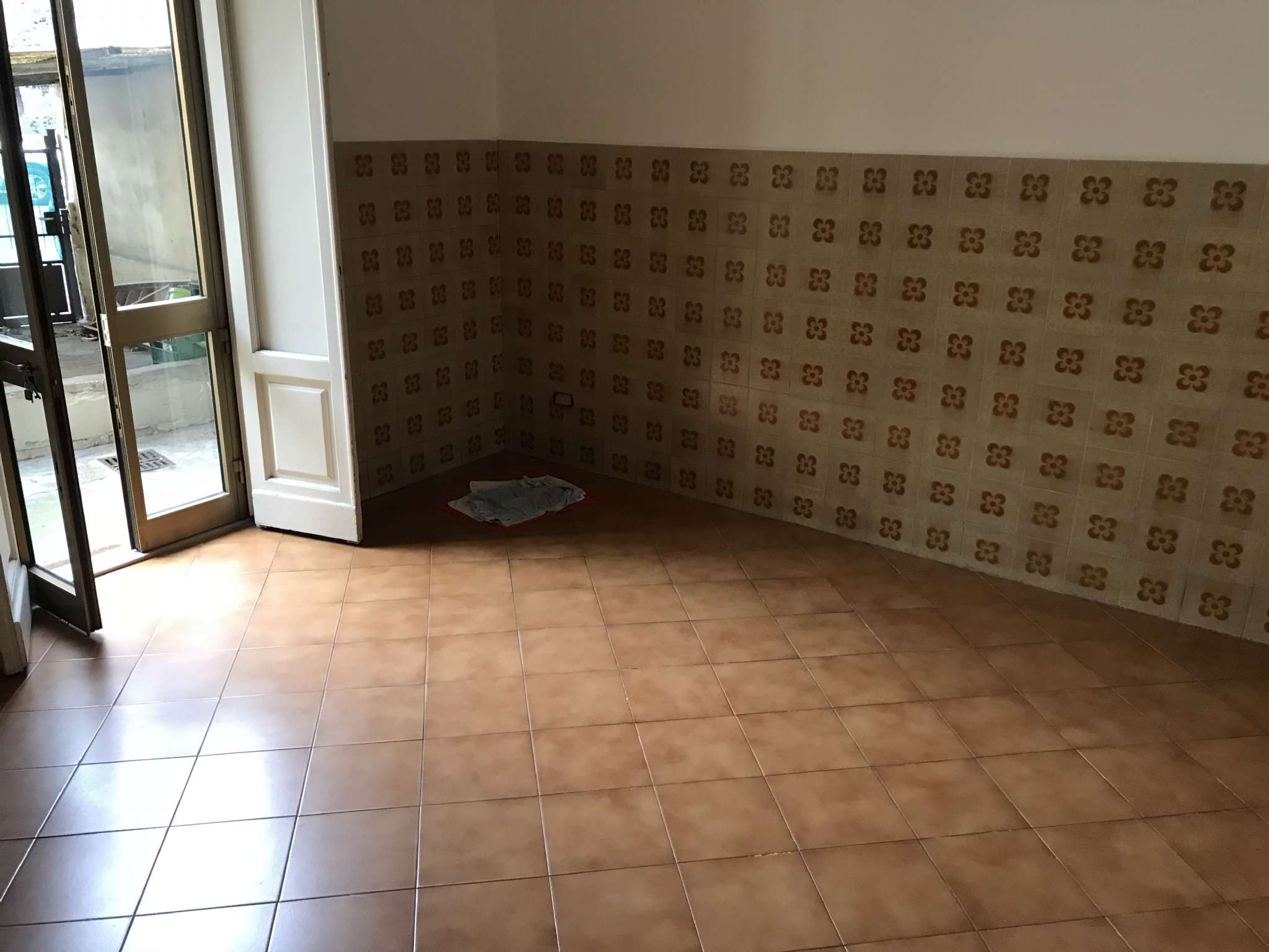 Stabile intero - Palazzo PRATO vendita  VALENTINI valentini Studio Immobiliare Bresci